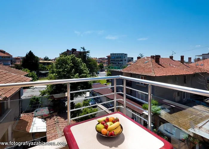 далия - Къща за гости 4*