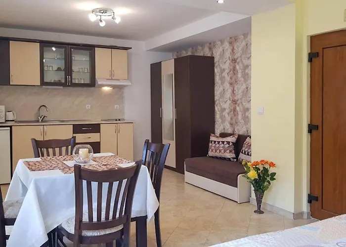 далия - Vendégház